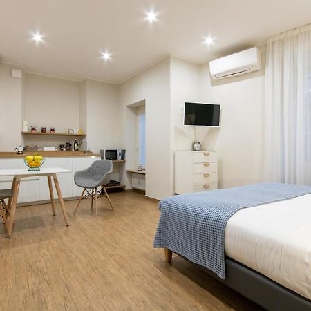 Aqualago Casa Vacanze Apartment C 韦尔巴尼亚 外观 照片